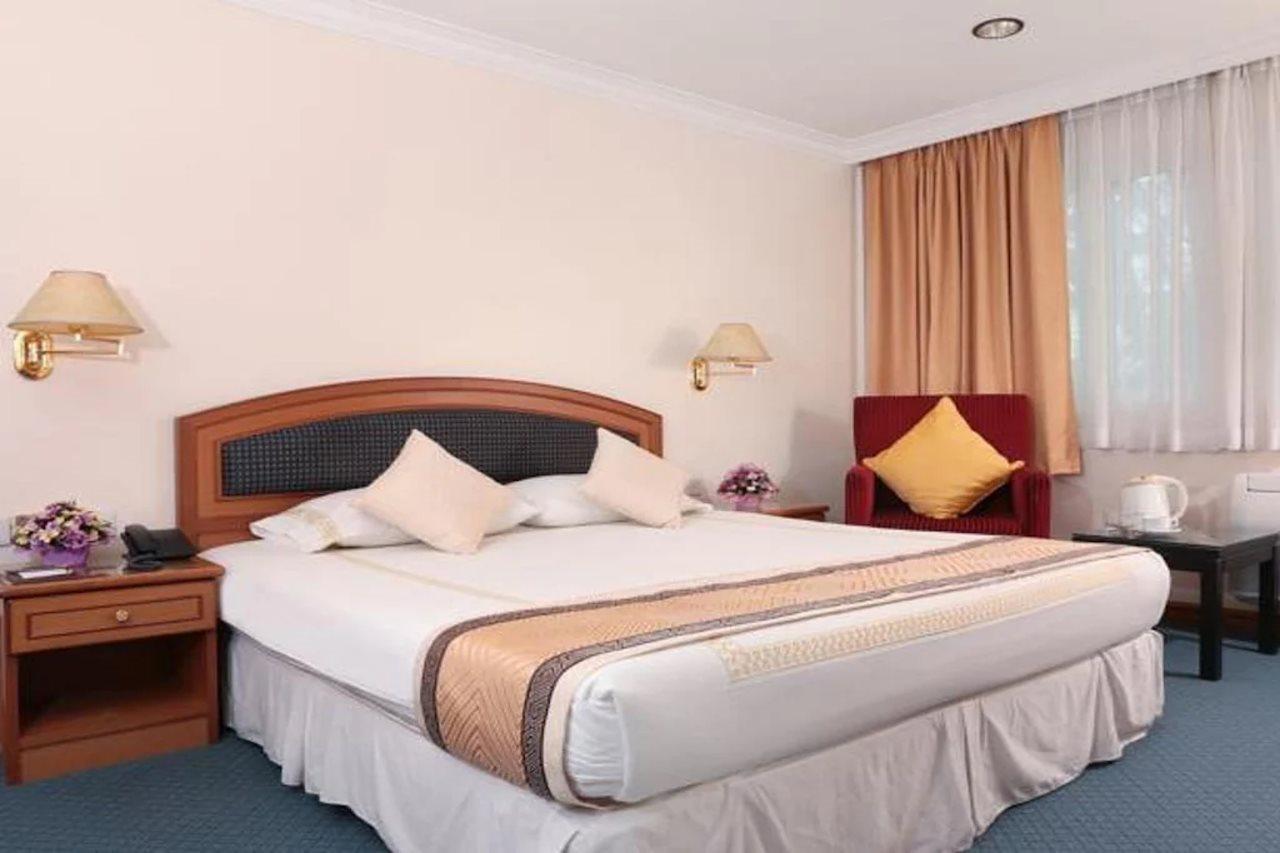 Hotel Santosa Malang Exteriér fotografie